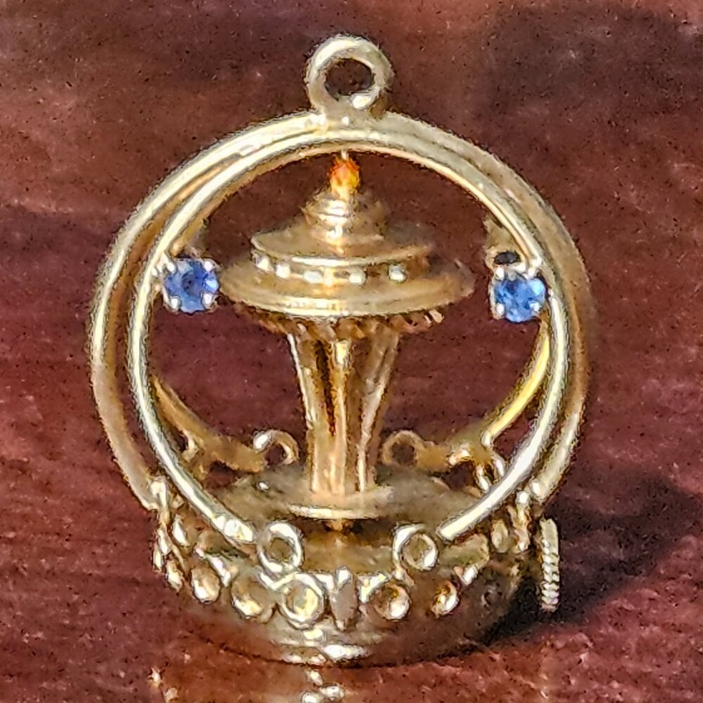 VINTAGE DANKNER 3D MECHANICAL SEATTLE SPACE NEEDLE 14K CHARM PENDANT NECKLACE